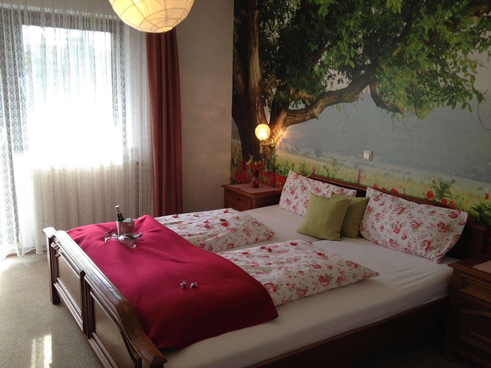 Tröstau Antjes Schmankerlhotel Und Restaurant מראה חיצוני תמונה